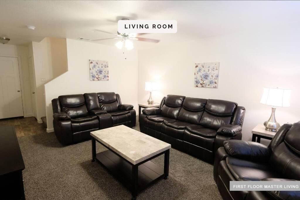 Вілла 3 Story, 3 Bdrm, 4 Beds, 2 Bath, North Houston, Iah - 10B Екстер'єр фото